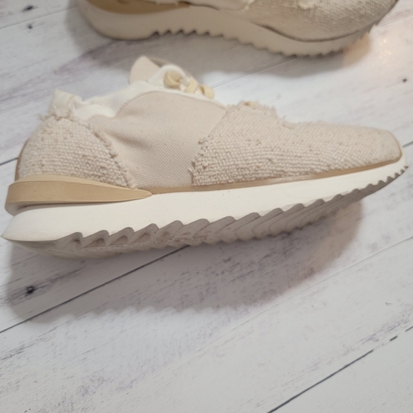 Andia Fora, Ruffle, Mellow Bianca, Size 40 (81/2-9) - Picture 5 of 9